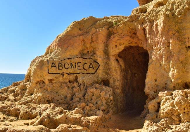 L'entrée de la grotte A Boneca