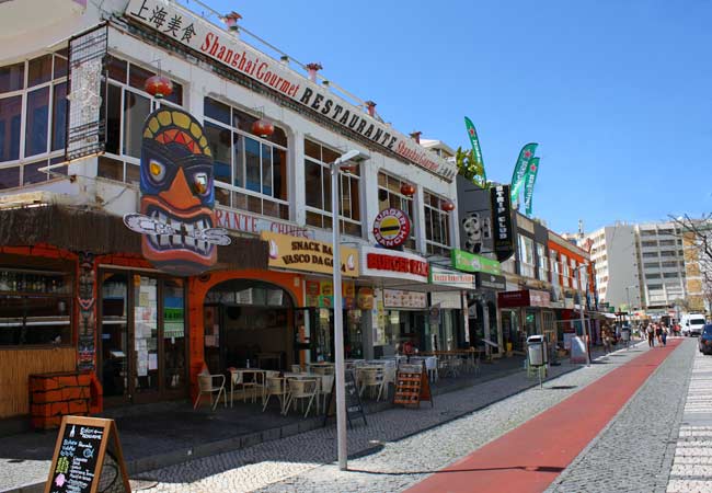 Avenida Tomás Cabreira Praia da Rocha